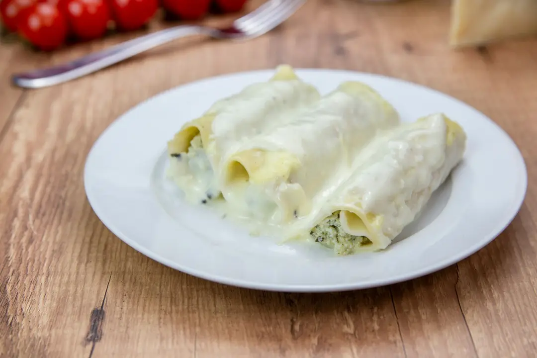 Cannelloni di Ricotta con Spinaci — Ricota de búfala, espinafre e requeijão.