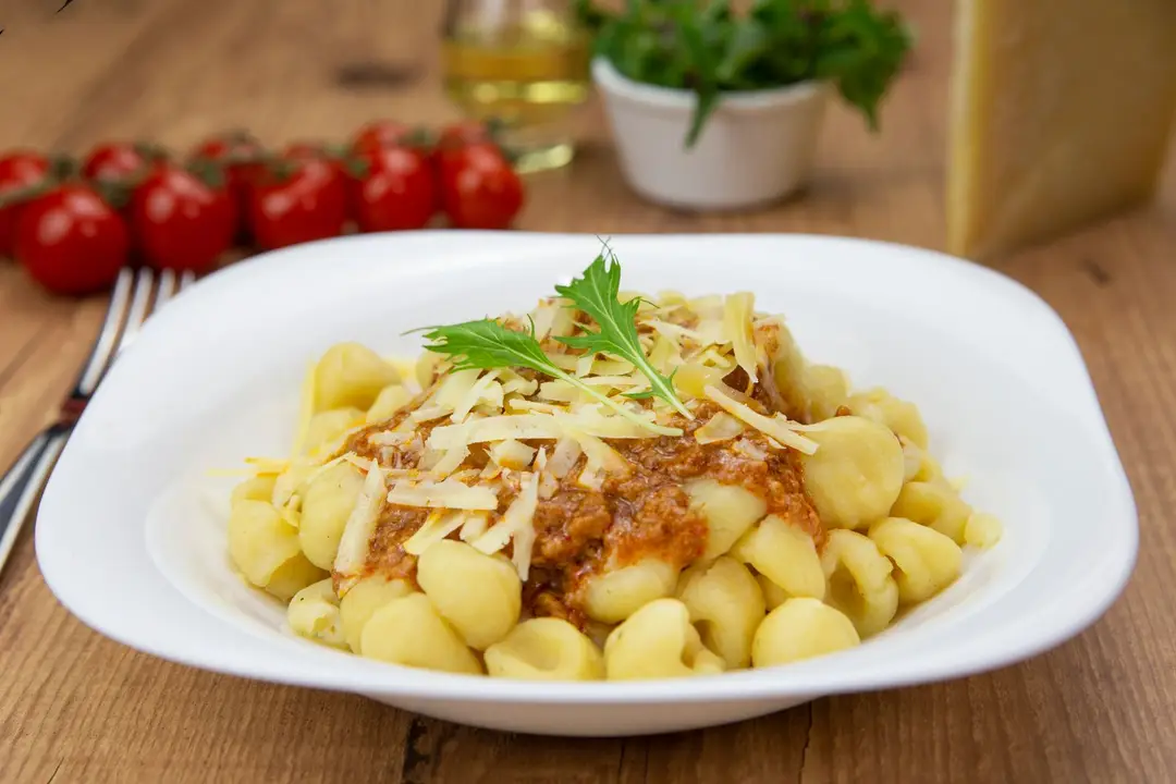 Gnocchi di Patate — Nhoque de batata, macio e leve.